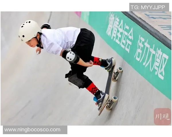 杨娜独家分享滑板技巧与心得体会助你轻松入门与提升滑板水平